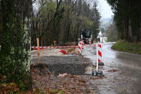 Pričetek projekta izgradnje pločnikov na Senušah 