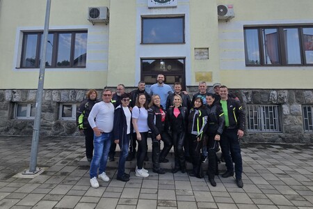 Motoristična skupina iz Krškega v pobrateni občini Bajina Bašta