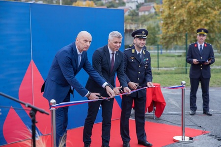 Župan Mestne občine Krško Janez Kerin, minister za obrambo mag. Valentin Hajdinjak in predsednik GZ Krško Sandi Lekše