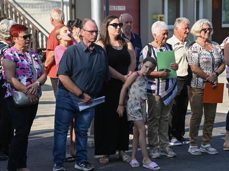 Na Senušah namenu predali urejene pločnike