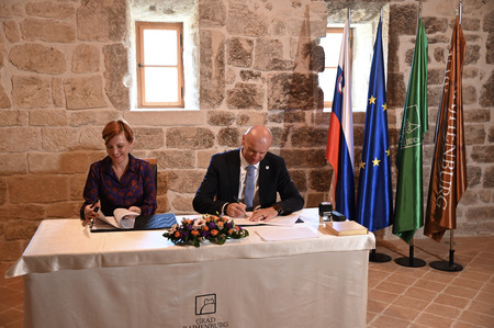 Podpisana pogodba o sofinanciranju projekta Grajske sanje