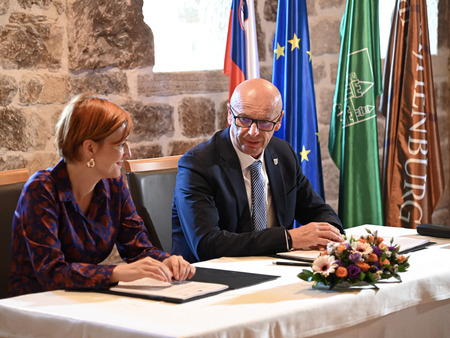 Podpisana pogodba o sofinanciranju projekta Grajske sanje