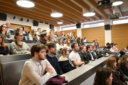 Dr. Mihajlo Rostohar in stoletje Oddelka za psihologijo Filozofske fakultete Masarykove univerze v Brnu 