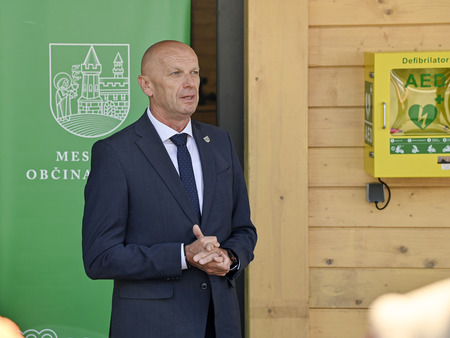 Zbrane je nagovoril župan Janez Kerin.