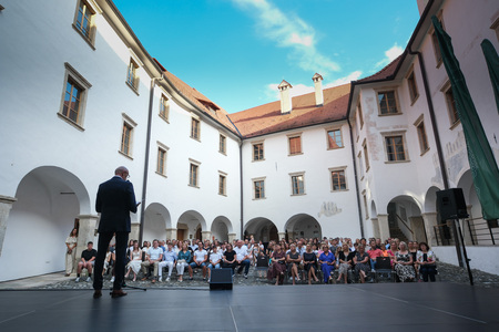 Sprejem najuspešnejših učencev in dijakov